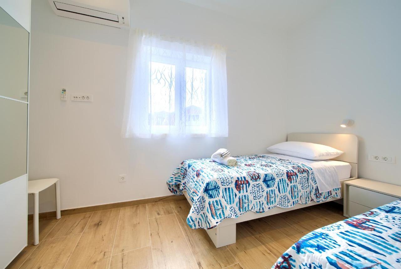 Apartman Placa ニヴィーチェ エクステリア 写真